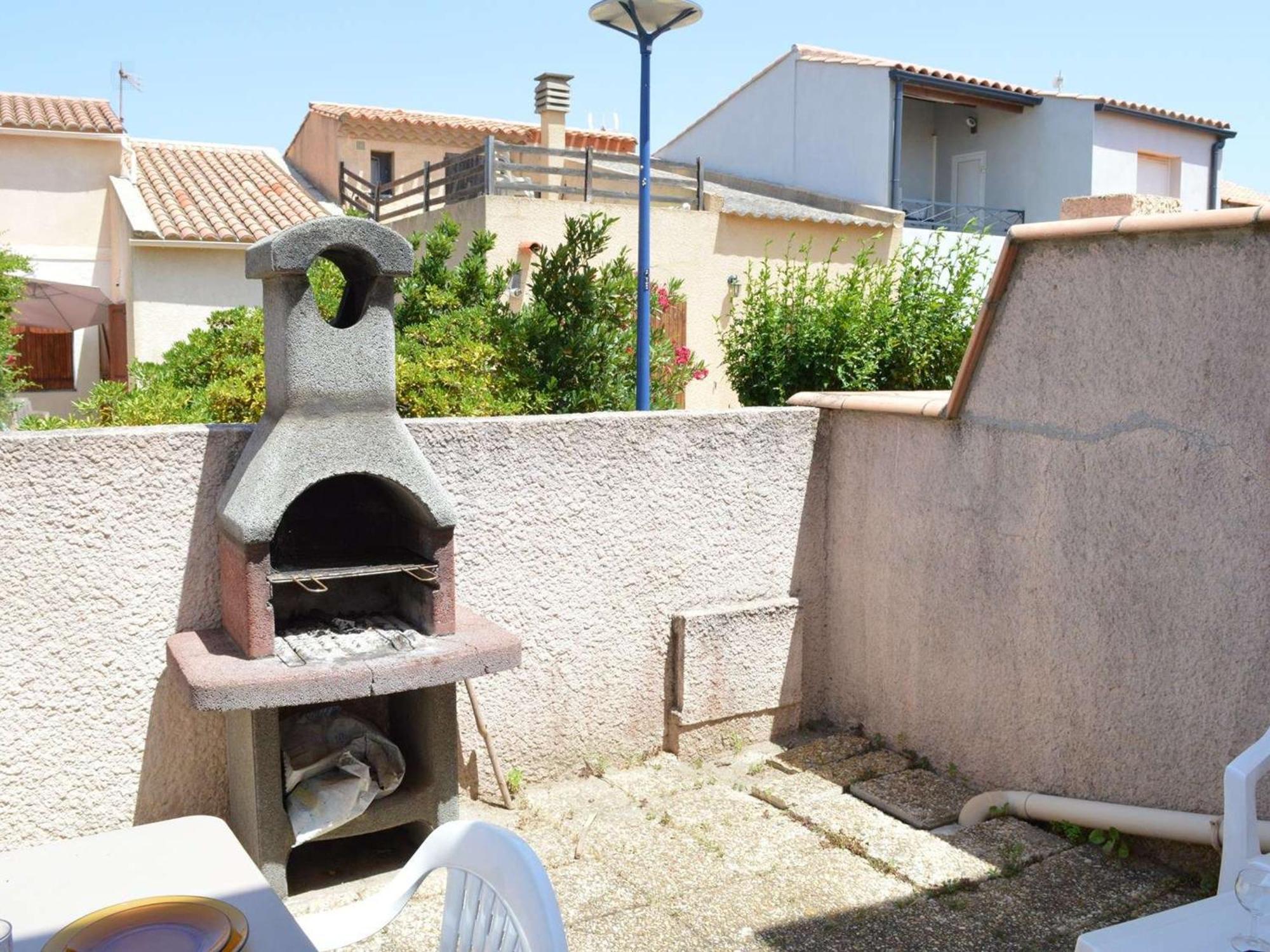 Pavillon Familial 6 Pers A 200M De La Plage Avec Terrasse, Barbecue Et Parking. - Fr-1-229D-227 Saint-Pierre-la-Mer  Экстерьер фото